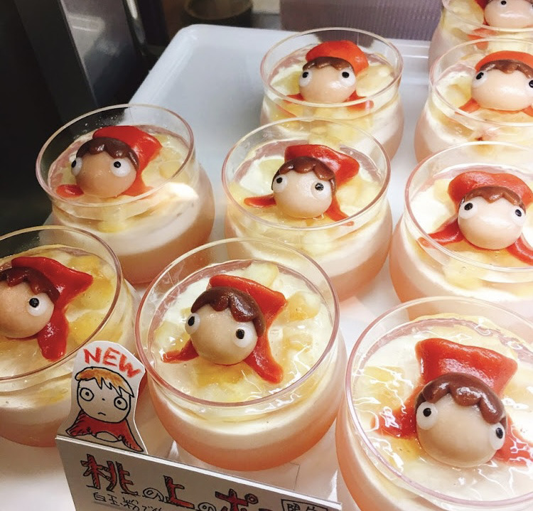 下北沢　カフェ　白髭のシュークリーム工房　人気メニュー