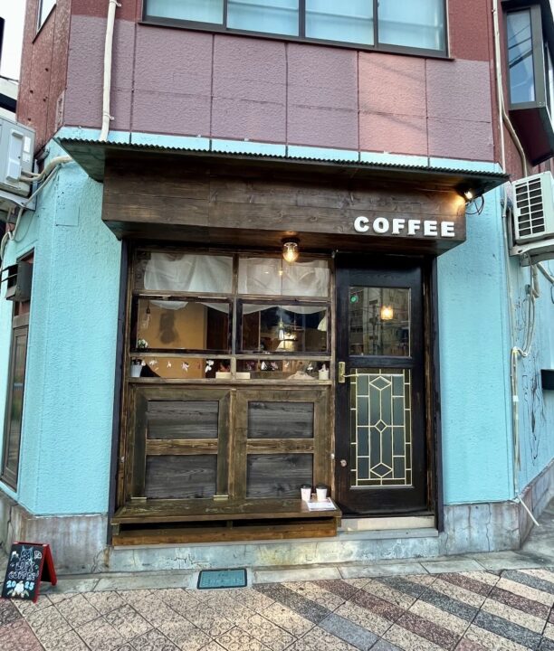 上野　カフェ　LUPI COFFEE　外観