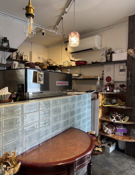 上野　カフェ　LUPI COFFEE　店内の雰囲気