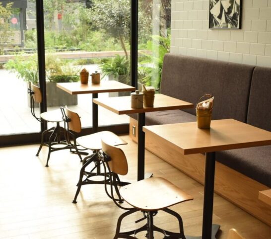 立川　カフェ　Sestina（セスティーナ）　店内の雰囲気