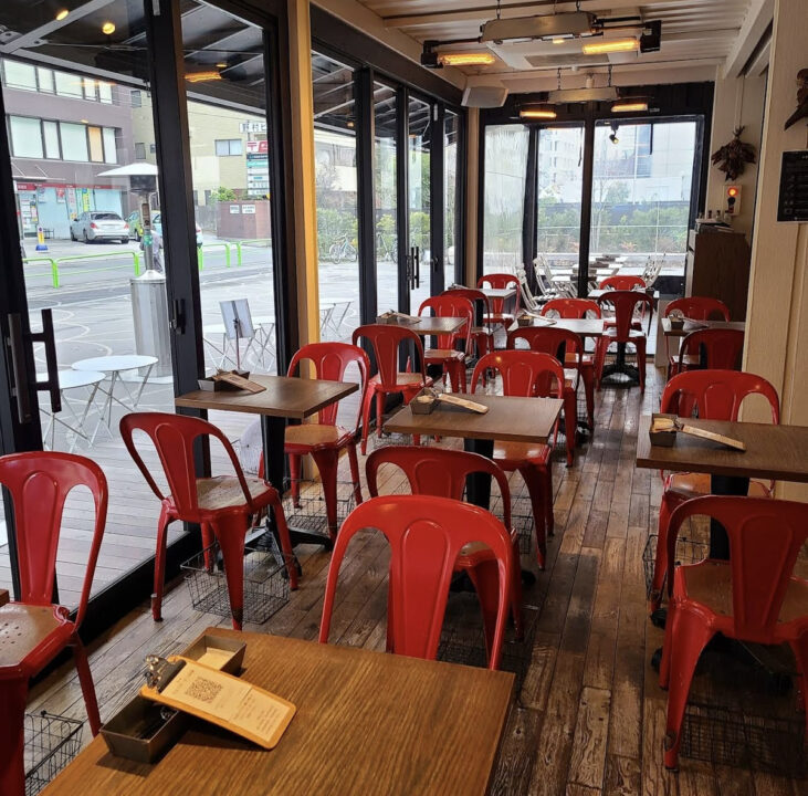 市ヶ谷 カフェ　No.4（ナンバーフォー）　店内の雰囲気