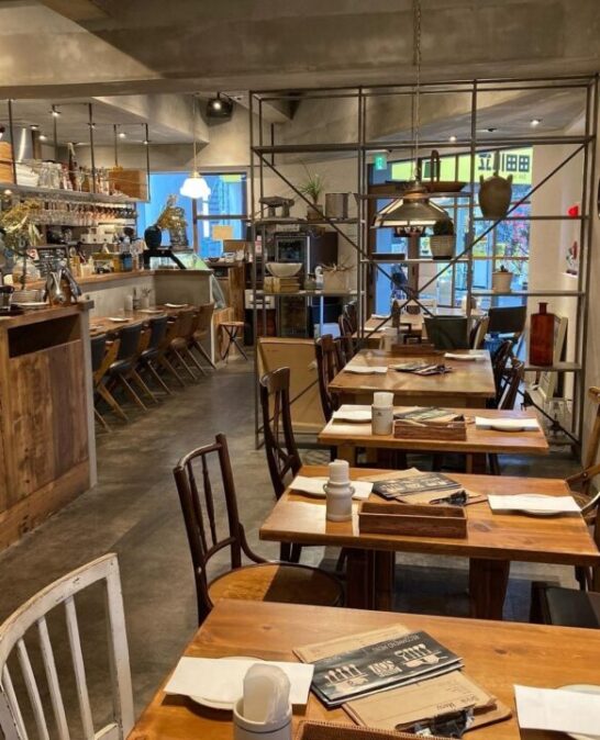 立川　カフェ　cafe sov（カフェ ソブ）　店内の雰囲気