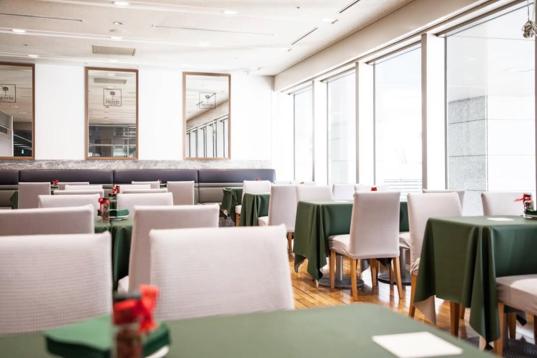 霞ヶ関　カフェ　Bicerin KASUMIGASEKI（ビチェリン 霞ヶ関） CTR. GOVT. BLDG.2　店内の雰囲気