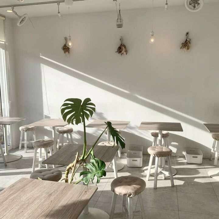 幕張　カフェ　LITTLE FAVORITE COFFEE（リトルフェイバリットコーヒー）　店内の雰囲気