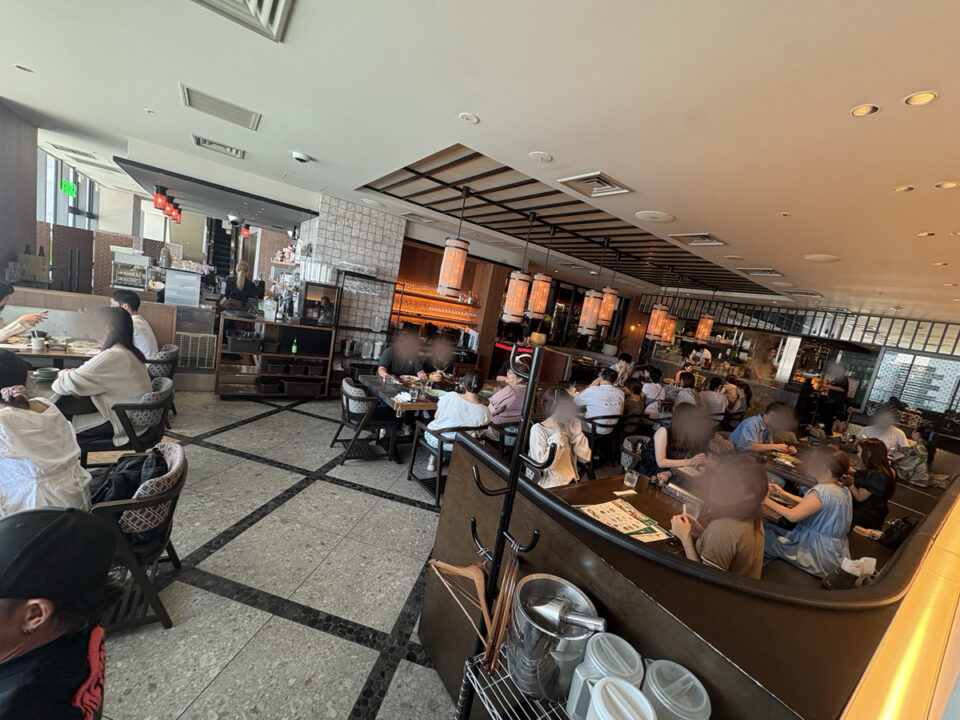 横浜　カフェ　BETELNUT THAI VIETNAMESE DIMSUM（ビートルナッツタイベトナメーゼディムサム）　店内の雰囲気