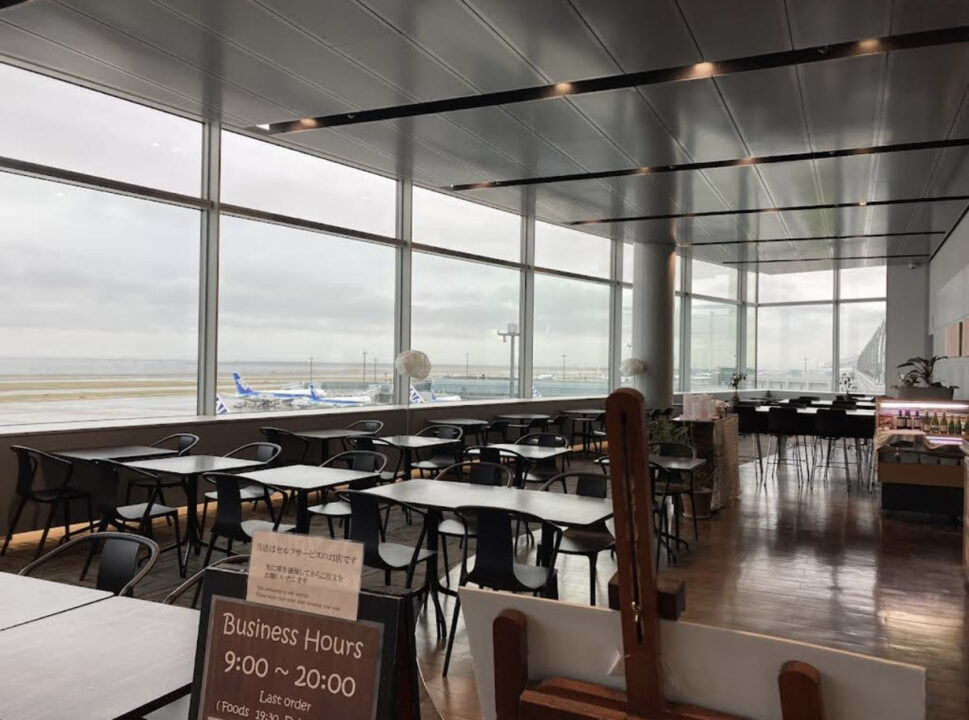 羽田空港　カフェ　Amici del te（アミーチ デルテ）　店内の雰囲気