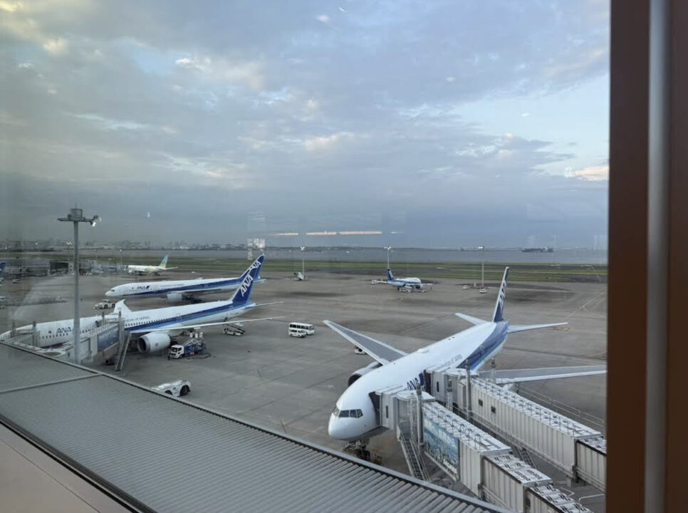 羽田空港　カフェ　Amici del te（アミーチ デルテ）　店内の雰囲気