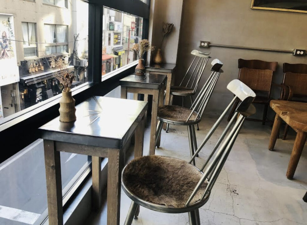 池袋　カフェ　マーメイドコーヒーロースターズ 池袋本店　店内の雰囲気