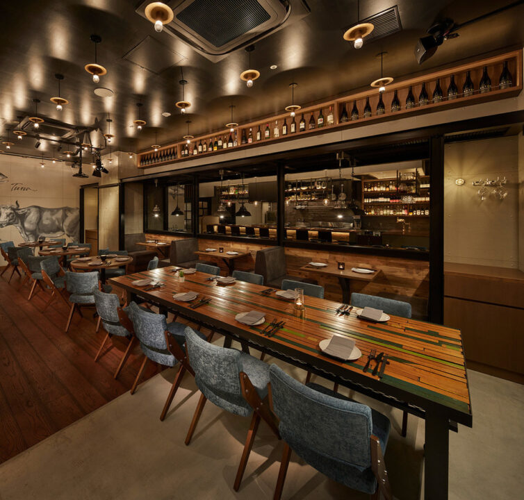 東池袋　カフェ　BATON 東池袋店　店内の雰囲気