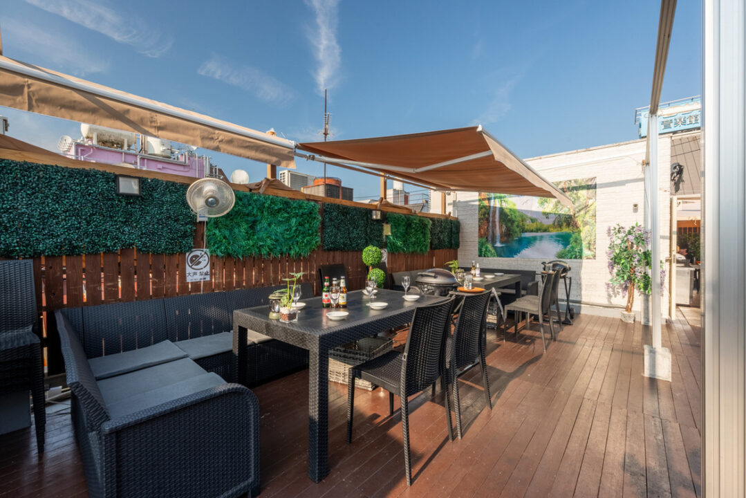 大久保　カフェ　TERRACE GARDEN（テラスガーデン）8848　店内の雰囲気