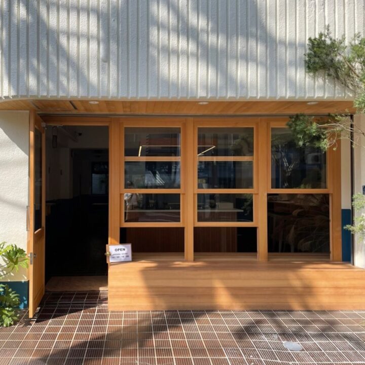 早稲田　カフェ　夏目坂珈琲　外観