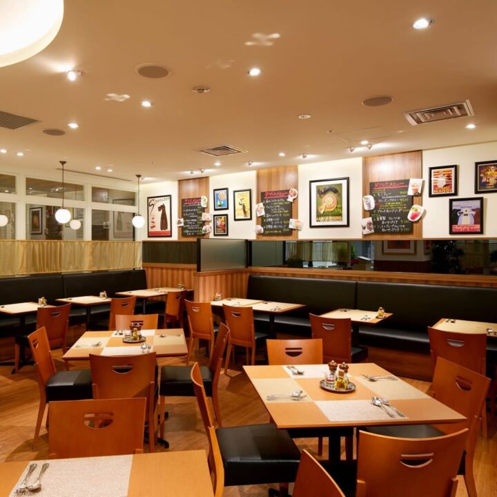 亀戸 カフェ TO THE HERBS(トゥ・ザ・ハーブズ)アトレ亀戸店 店内の雰囲気