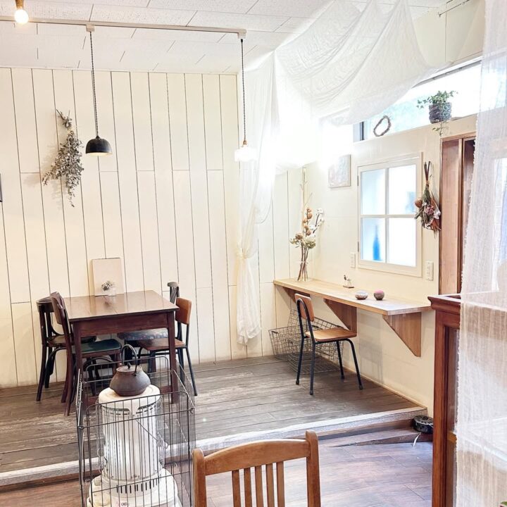 ひばりが丘 カフェ sustainable cafe & salon HALUM(サスティナブル・カフェ&サロン・ハル) 店内の雰囲気