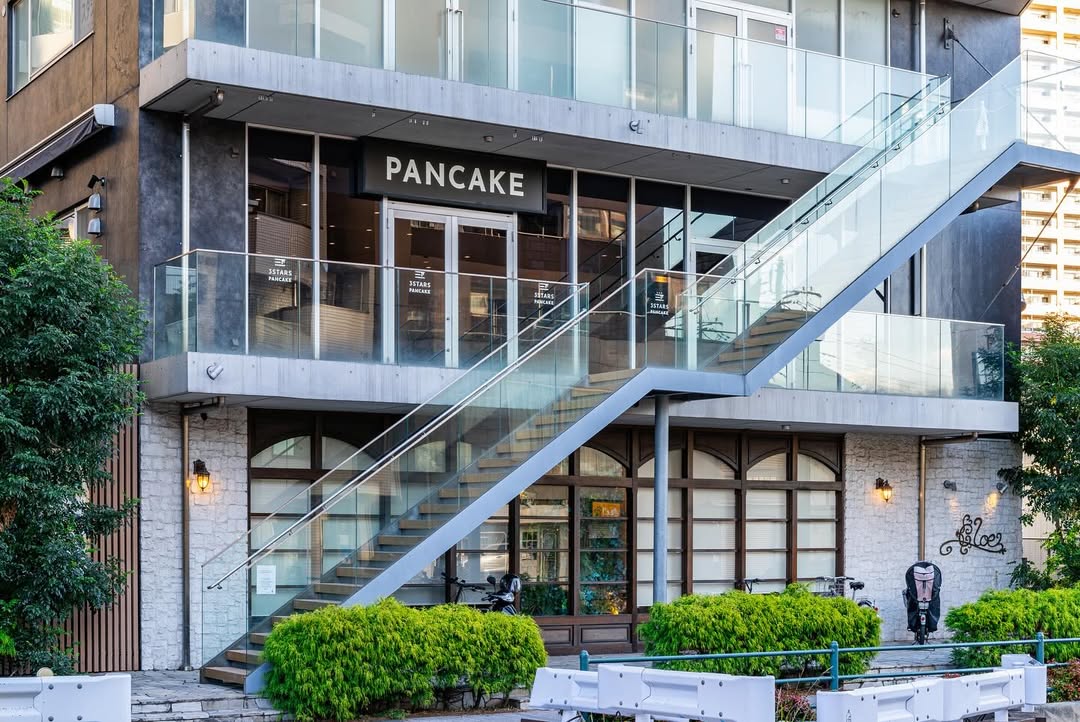 武蔵小杉　カフェ　3 STARS PANCAKE （スリースターズパンケーキ）　外観