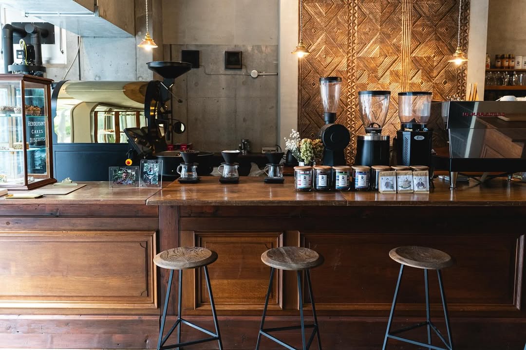 神楽坂　カフェ　AKHA AMA COFFEE KAGURAZAKA（アカアマコーヒー神楽坂）　店内の雰囲気