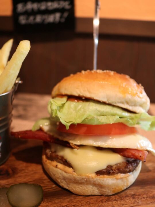 ひばりが丘 カフェ Burger&CafeBar CueS (バーガーアンドカフェバーキューズ) 人気メニュー