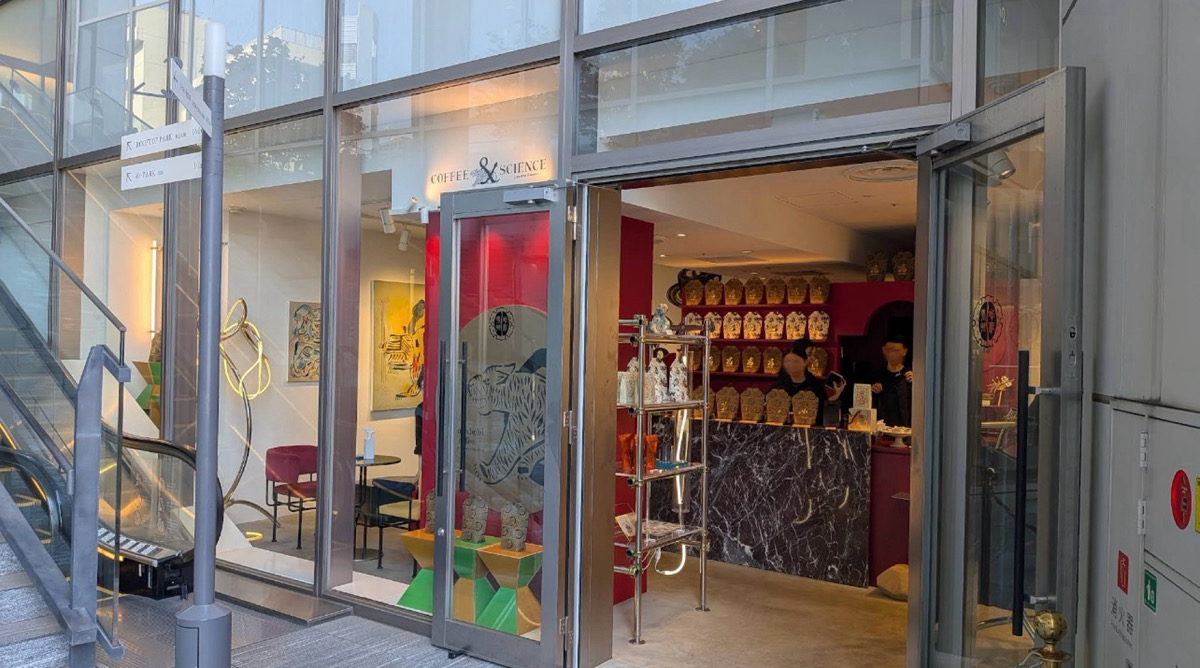 渋谷 カフェ 虎へび珈琲 外観