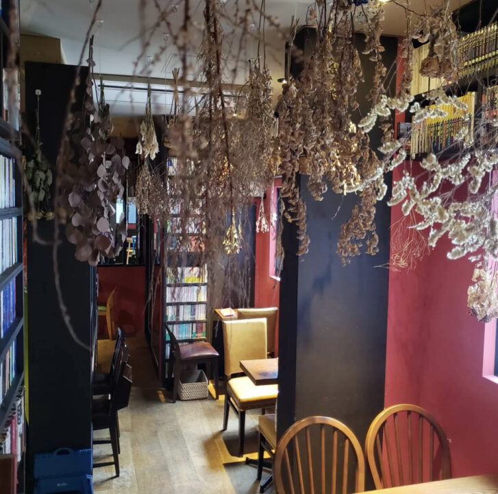 御茶ノ水　カフェ　眞踏珈琲店　店内の雰囲気