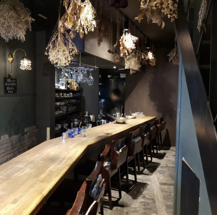 御茶ノ水　カフェ　眞踏珈琲店　店内の雰囲気