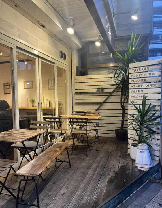 三鷹　カフェ　YOUR SIDE COFFEE（ユアサイドコーヒー）　店内の雰囲気