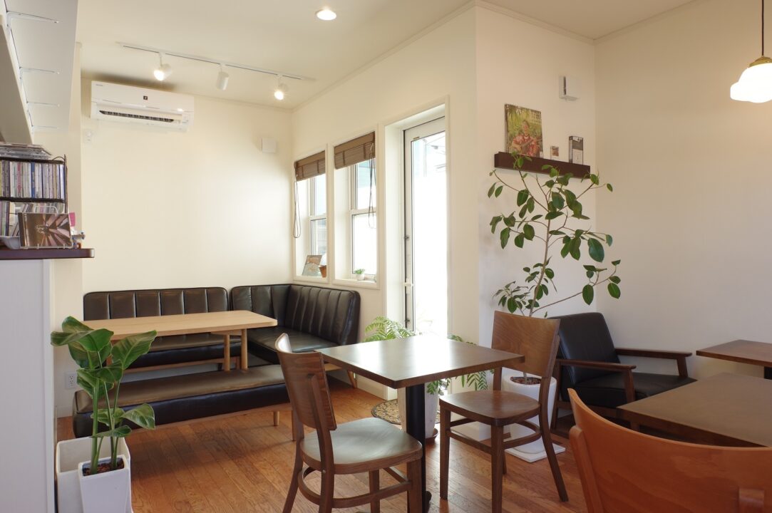 武蔵小金井　カフェ　Cafe 5884 （カフェゴーハチハチヨン） 店内の雰囲気