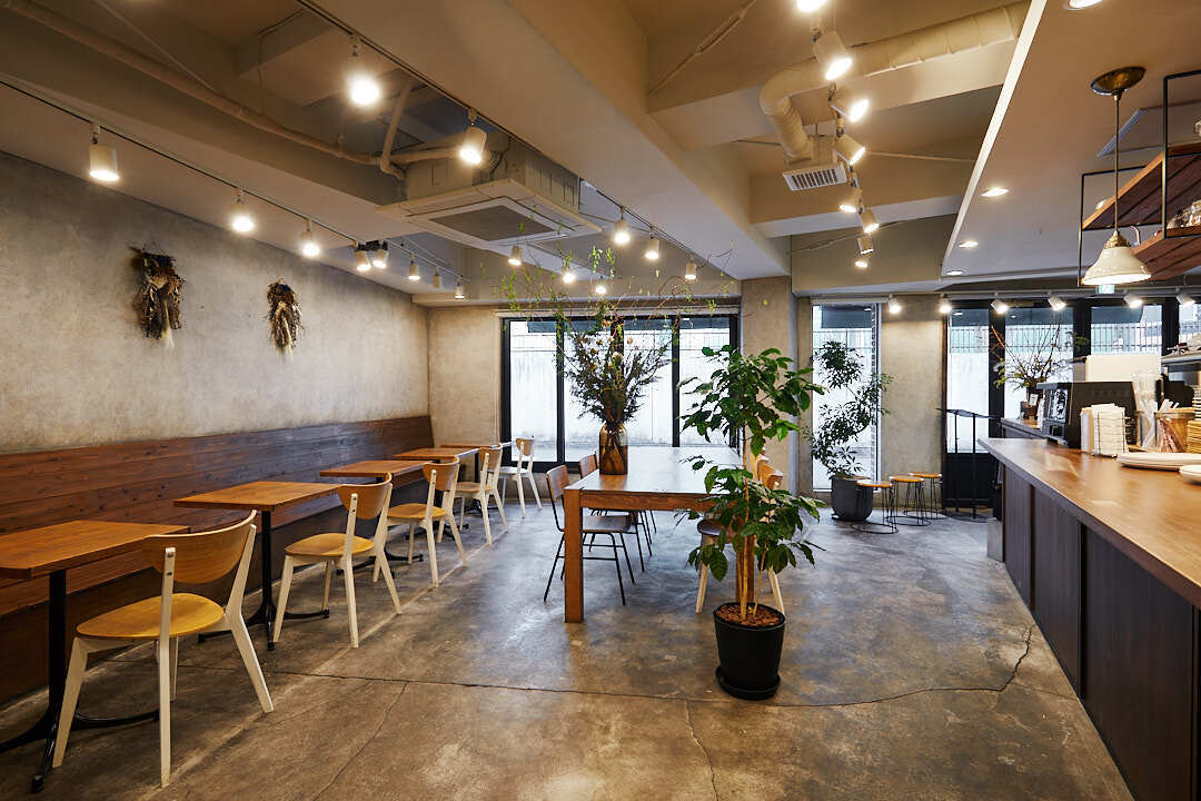 武蔵小山　カフェ　BREAD MATHIERE（ブレッド マチエール）　店内の雰囲気