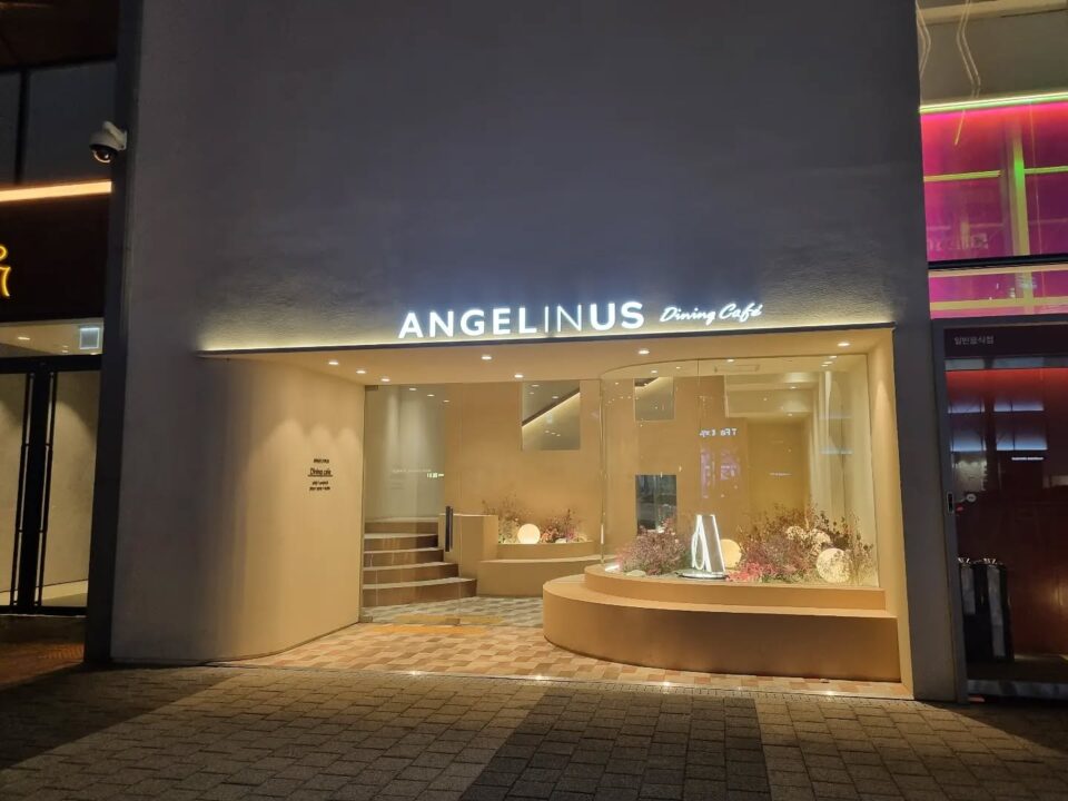 ホンデ　カフェ　ANGEL IN US L7ホンデ店　外観