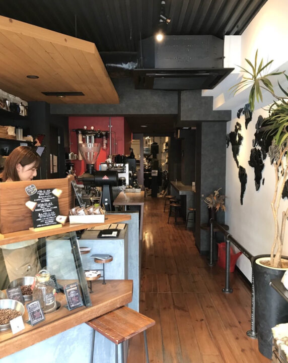 本郷三丁目 カフェ AMMONITE COFFEE MARKET(アンモナイトコーヒーマーケット)本郷店 店内の雰囲気