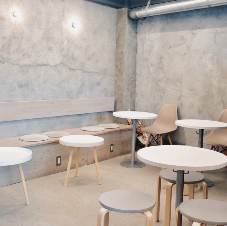 本郷三丁目 カフェ Be green by KIELO COFFEE (ビー グリーン バイ キエロ コーヒー) 店内の雰囲気