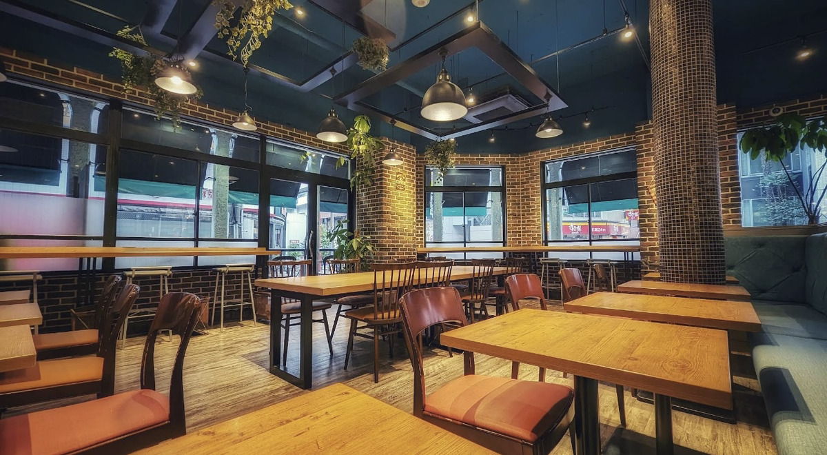 高田馬場　カフェ　NEW YORKER'S Cafe（ニューヨーカーズカフェ）　店内の雰囲気