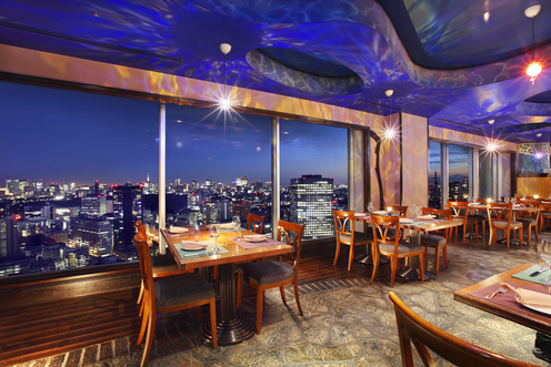 水道橋　カフェ　アーティスト カフェ　店内の雰囲気