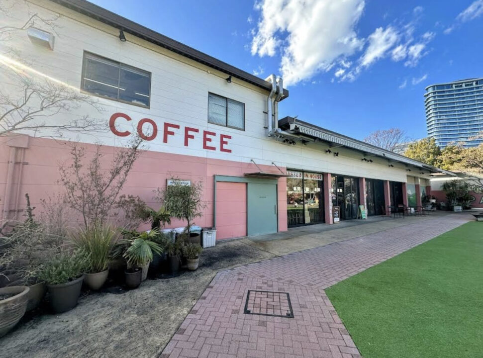 青山　カフェ　Little Darling Coffee Roasters（リトル ダーリン コーヒー ロースターズ）　外観