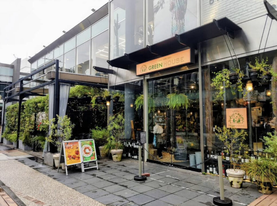 青山　カフェ　青山フラワーマーケット GREEN HOUSE（グリーンハウス）　外観