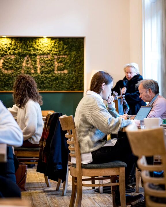 ブダペスト　カフェ　Ecocafe（エコカフェ）店内の雰囲気
