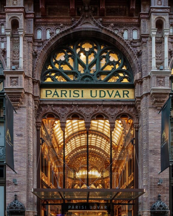 ブダペスト　カフェ　PARISI PASSAGE（パリシ・パッセージ）　外観