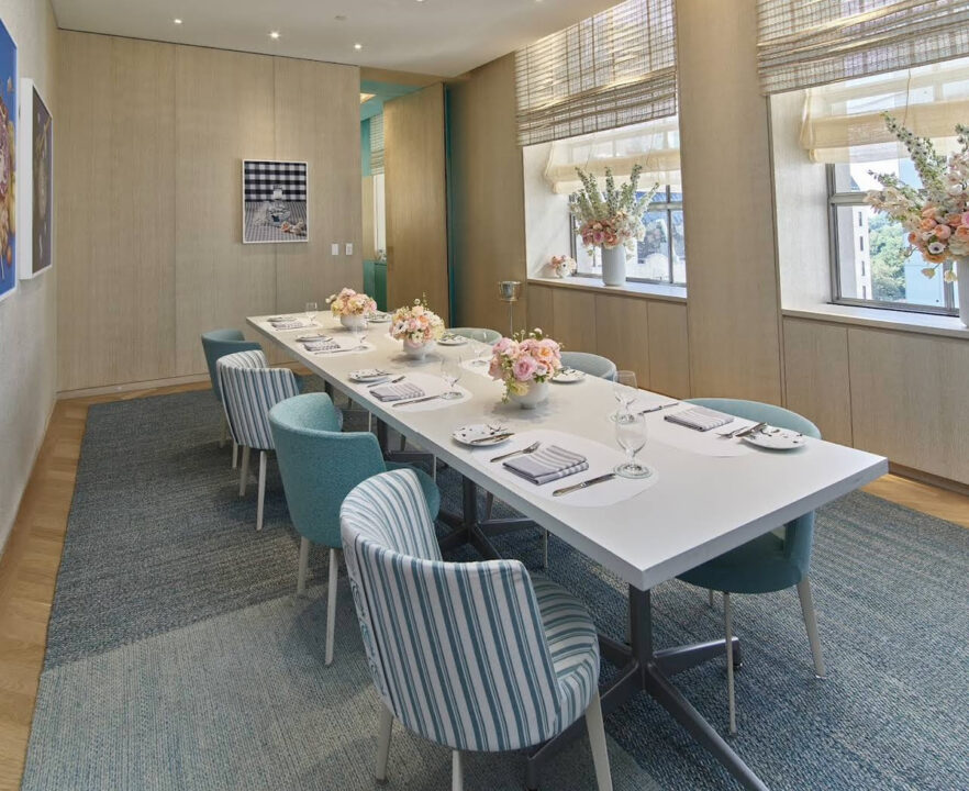 ニューヨーク カフェ Blue Box Café by Daniel Boulud(ブルー ボックス カフェ バイ ダニエル ブールー) 店内の雰囲気