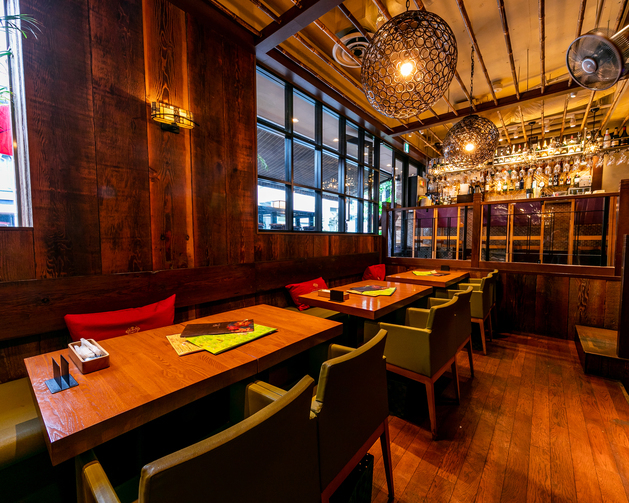 駒澤大学　カフェ　アジアンビストロDai（ダイ） 駒沢店　店内の雰囲気