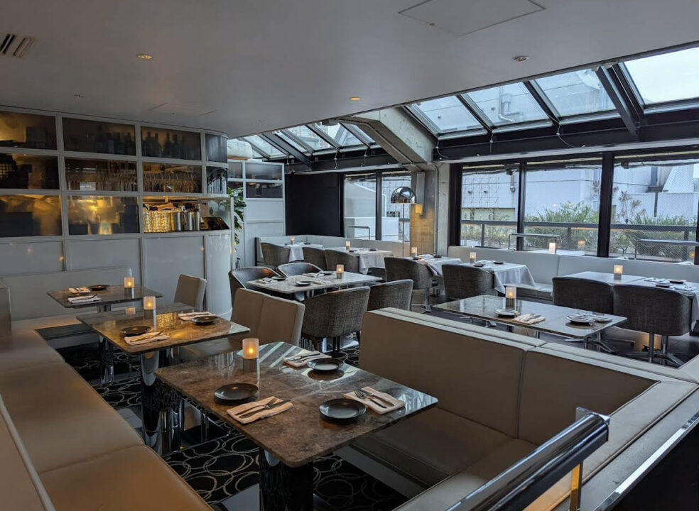 表参道　カフェ　MERCER BRUNCH TERRACE HOUSE（マーサーブランチテラスハウス）　店内の雰囲気