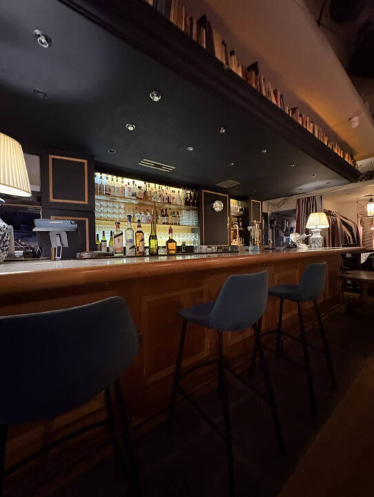 表参道　カフェ　Harold&Co（ハロルドアンドコー）　店内の雰囲気