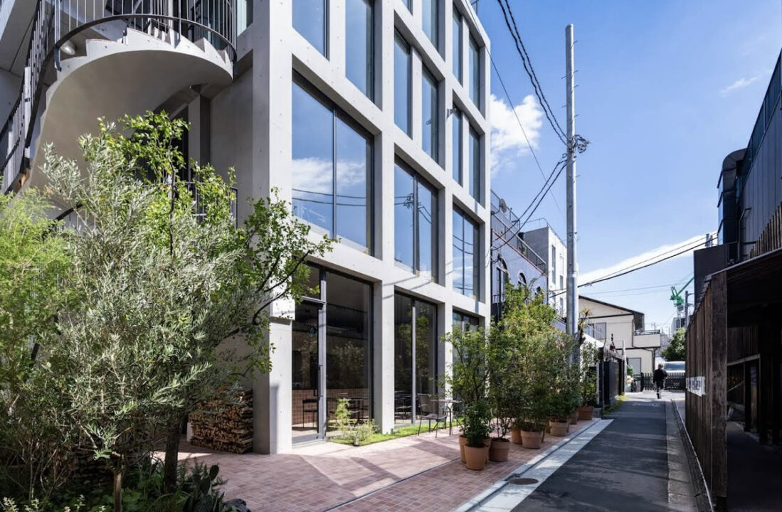 表参道　カフェ　KOKKO KURKKU（コッコ クルック）　外観