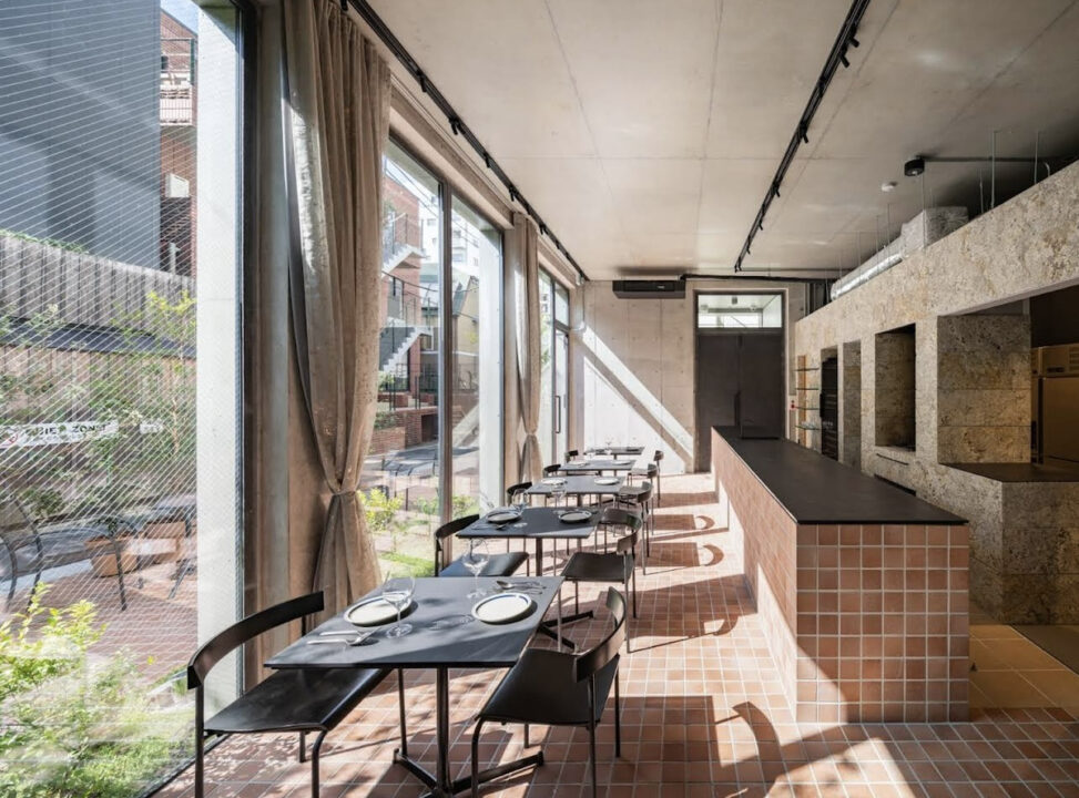 表参道　カフェ　KOKKO KURKKU（コッコ クルック）　店内の雰囲気 