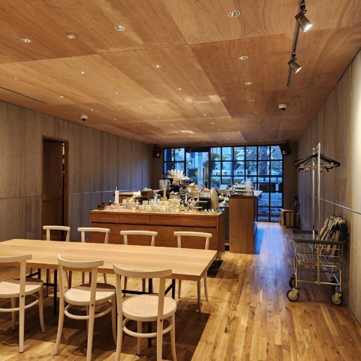 駒澤大学　カフェ　MOCKUP（モックアップ）店内の雰囲気2