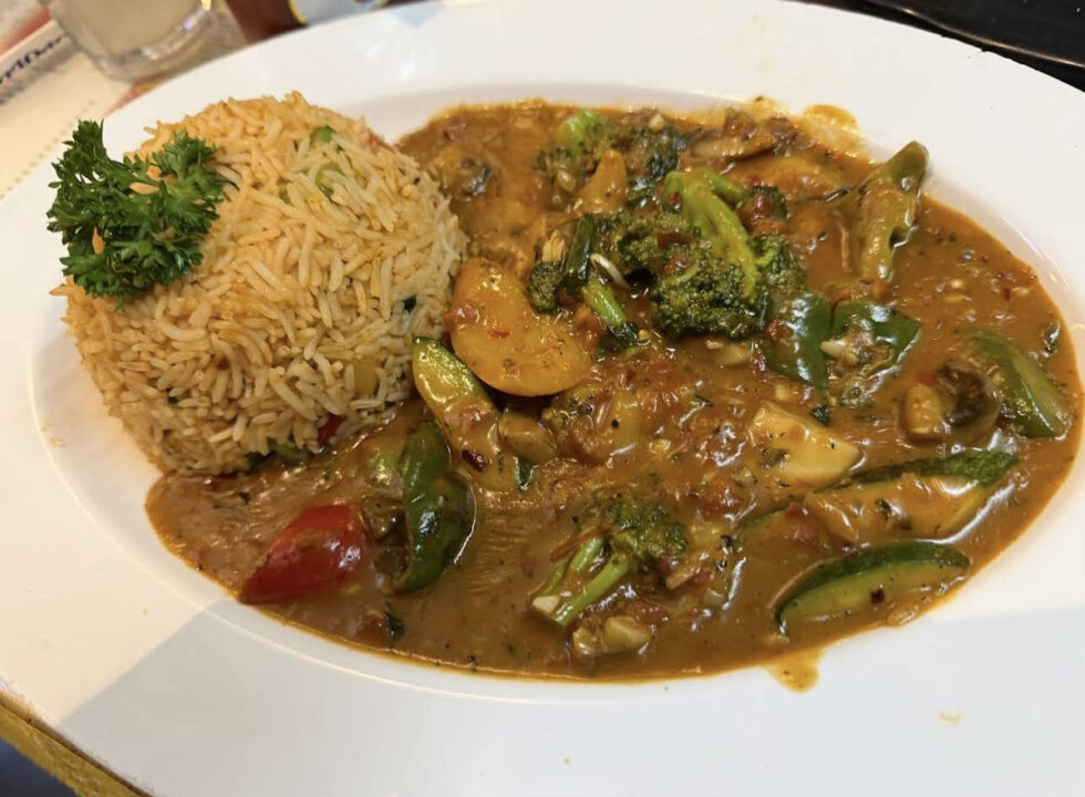 インド ムンバイ カフェ Leopold Cafe(レオポルドカフェ) 人気メニュー