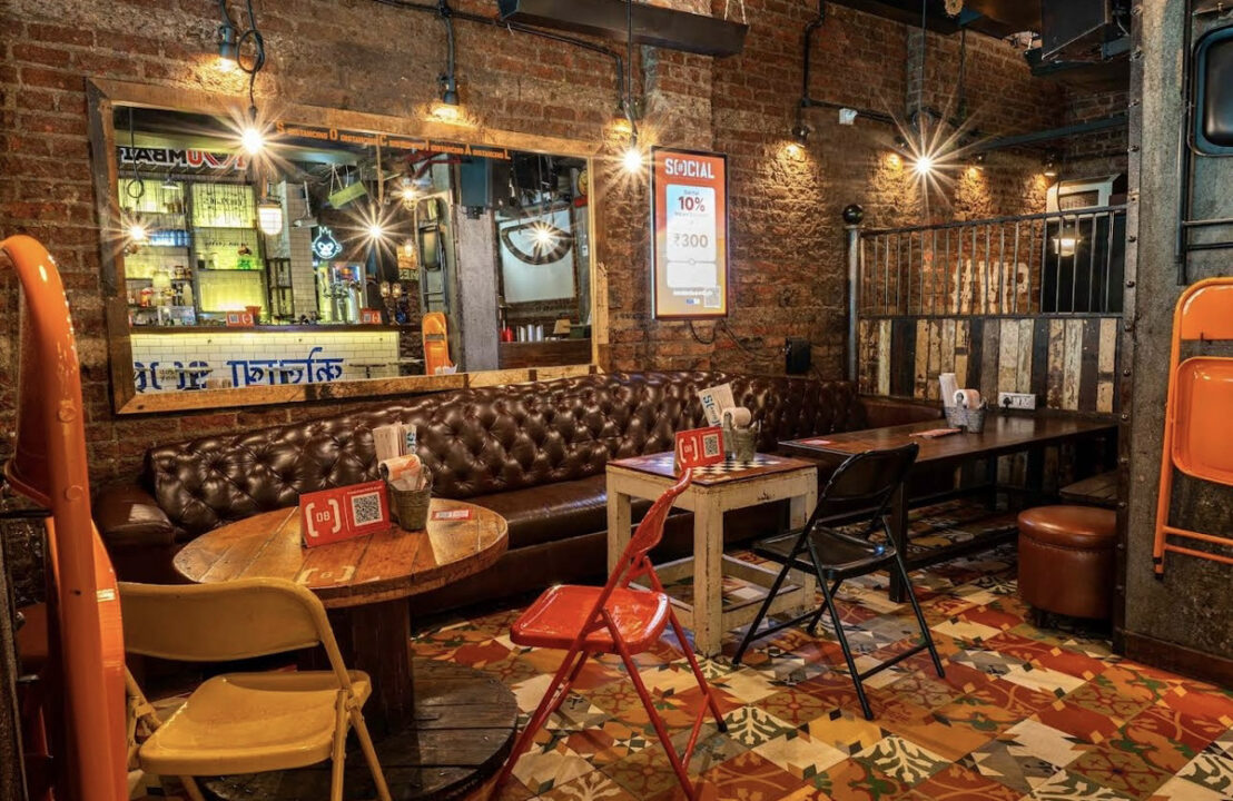 インド ムンバイ カフェ Colaba SOCIAL(コラバソーシャル) 店内の雰囲気