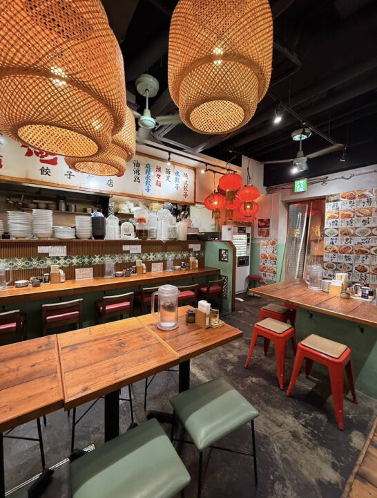 原宿 カフェ 俺流餃子飯店 原宿店 店内の雰囲気