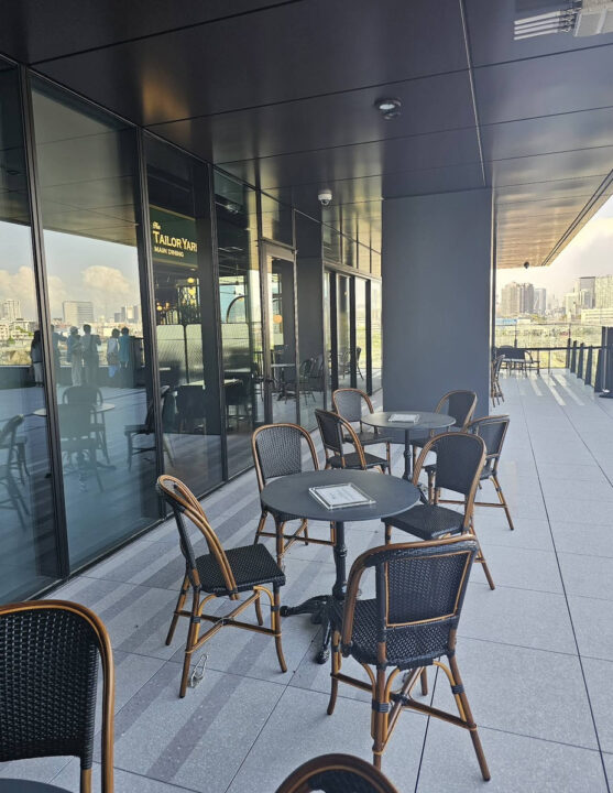 大井町　カフェレストラン　The TAILOR YARD MAIN DINING（ザ テイラー ヤード メイン ダイニング）　店内の雰囲気 