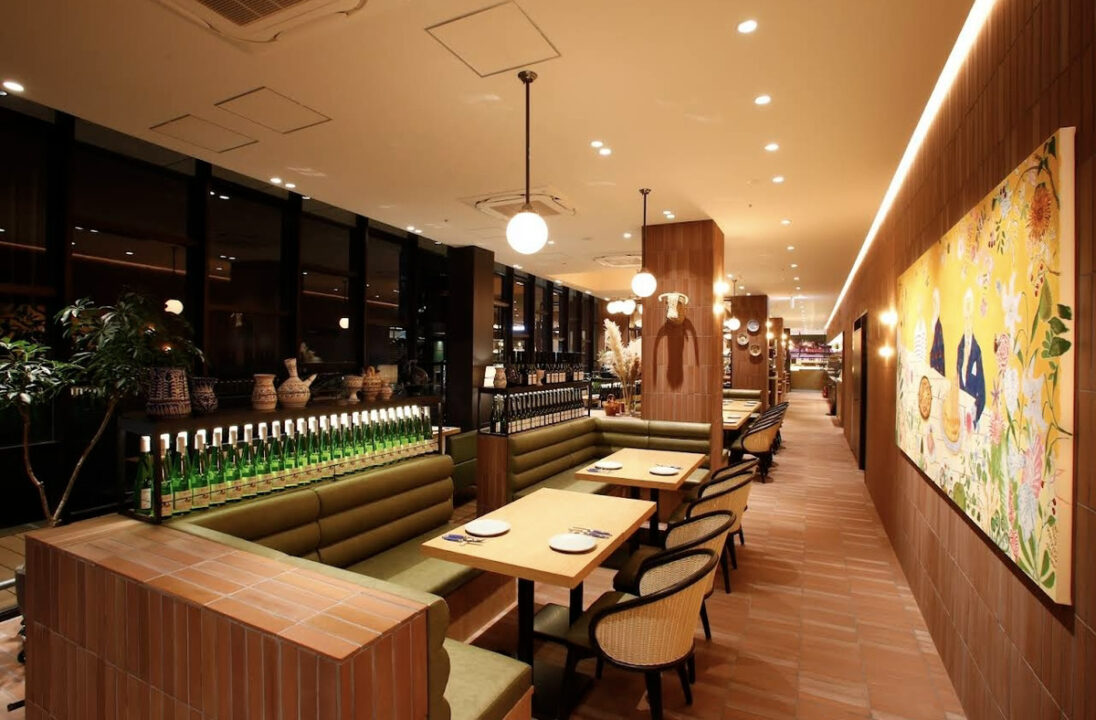 大井町　カフェレストラン　LIZARRAN（リザラン）　店内の雰囲気