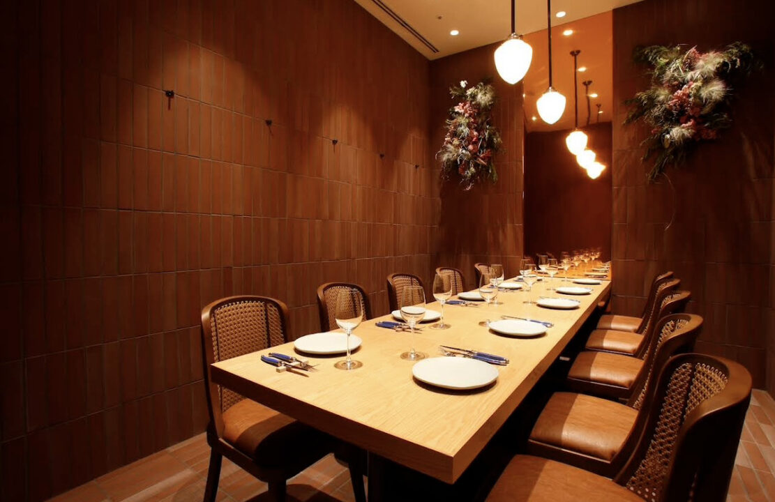 大井町　カフェレストラン　LIZARRAN（リザラン）　店内の雰囲気