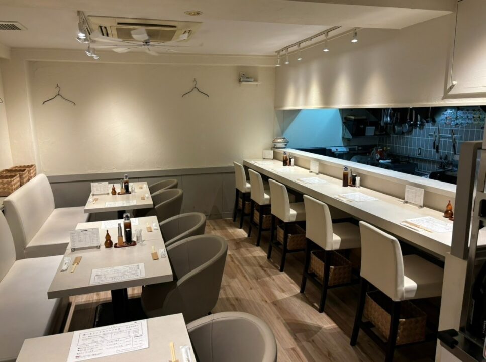高田馬場　ランチ　Fry家 （フライ家）　店内の雰囲気