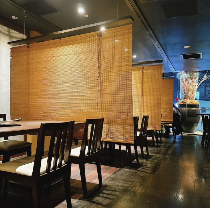 新宿　ランチ　隠れ房 新宿店　店内の雰囲気